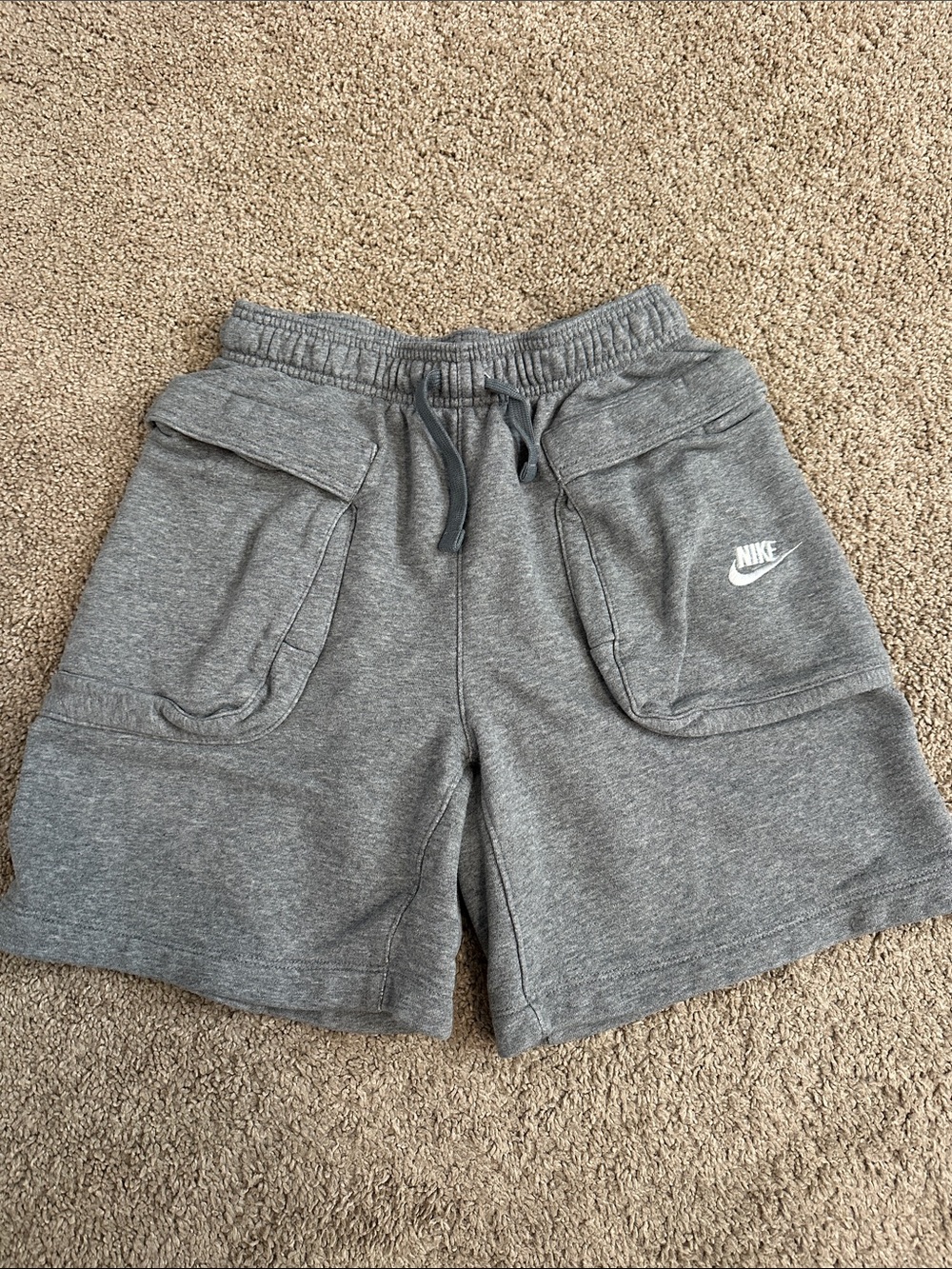 Nike Gray Athletic Sweatsuit Shorts with Front Flap Pockets Boys XL
